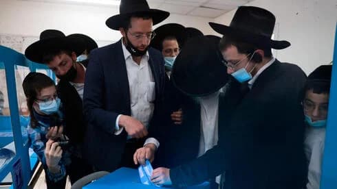 יש להם בכלל רבנים?