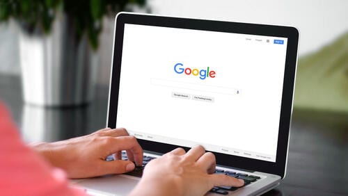 Тысячи сотрудников Google подписали петицию с требованием защиты от увольнений в эпоху ИИ
