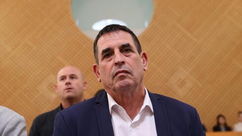 בצל המגעים עם רע"מ: יואב סגלוביץ' הודיע רשמית על פרישה מיש עתיד