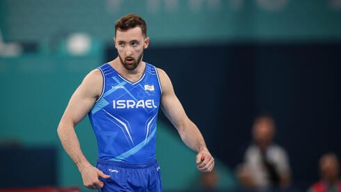 ארטיום דולגופיאט הבטיח את מקומו בגמר תרגיל הקרקע באליפות אירופה