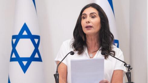 "קריסה מוחלטת": ראשי רשויות התייצבו למחאה במשרד של רגב - אך היא לא הייתה
