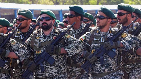 Report: Iran threatens ground incursions into neighboring countries if US attacks