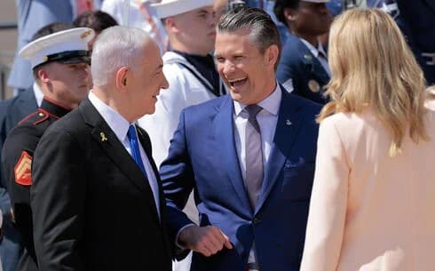 Report: US defense secretary makes secret visit to Israel, meets with Netanyahu