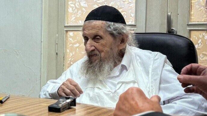"הם נהרגים בגלל לימוד תורה מעוותת": ההשתלחות של המנהיג החרדי - והסערה