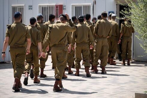 הפלוגה החרדית נסגרה - הלוחמים שולבו בכוח חילוני: "שרפנו את העבר, חשים נבגדים"