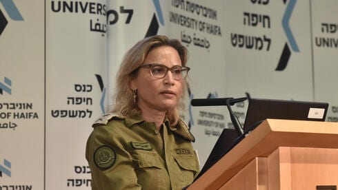 "למען הזהירות": ברק-ארז הקפיאה את העברת פרשת הפצ"רית לפרקליט המדינה