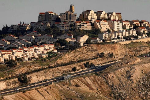 בית המשפט דחה את העתירות להוצאת צו ביניים - והמכרז לבניית E1 יימשך