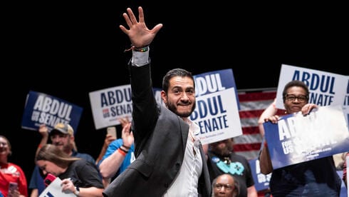 Abdul El-Sayed’s insurgent bid turns Michigan Senate primary into Democratic stress test