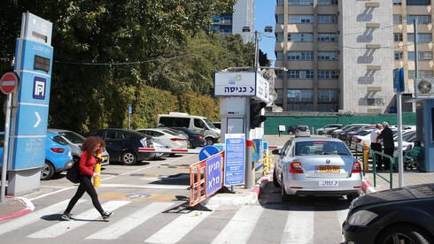 נמאס לכם לחפש חניה בת"א? האתר שיסייע ועל הדרך יחסוך לכם כסף
