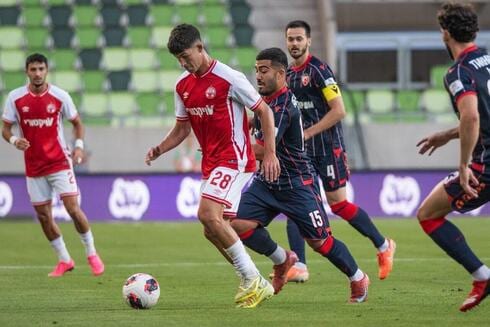חי, מחצית ראשונה: הכוכב האדום - הפועל באר-שבע 0:0