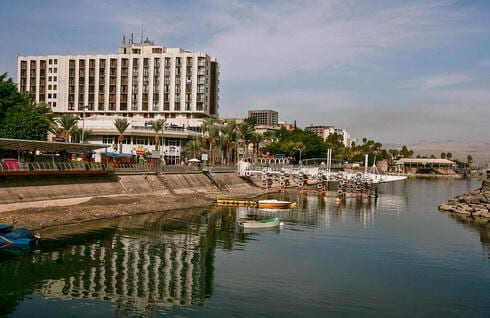 "מגיע לטבריה לחזור לגדולתה": מגדלים על הכנרת, בתי מלון בתכנון וטיילת חדשה