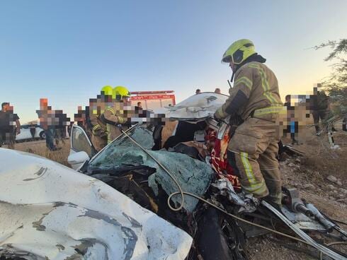 הרוג בהתנגשות בין מכוניות בנגב, שני ילדים נפצעו קשה בהתהפכות טרקטורון באשדוד