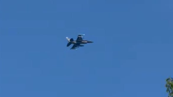 מטוסים אזרחיים התקרבו למועדון הגולף של טראמפ - מטוסי F-16 הוזנקו | תיעוד
