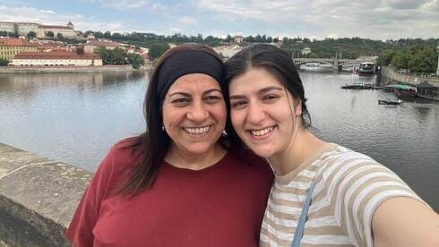 במשטרה בודקים: הנעדרות באוסטריה הצטיידו בסכום גדול במזומן - ומחקו נתוני מיקום