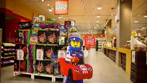 חלב, ביצים ו-LEGO: שופרסל תמכור את המותג הפופולרי - איך המחירים?