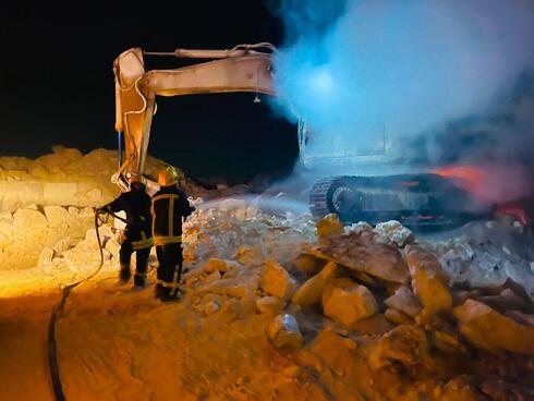 "פשיטות גוש שילה": הצתות בדרום הר חברון אחרי "גל" פינוי המאחזים
