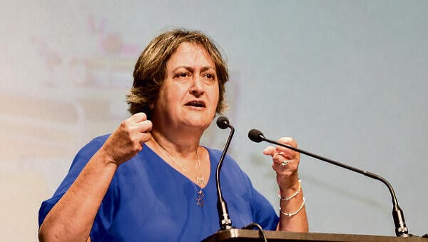 זה הזמן לעשות להם בית ספר