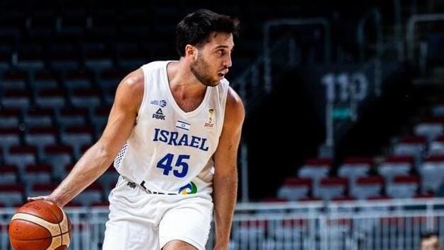 בעקבות פציעה: תמיר בלאט לא ישחק במשחק הבא של נבחרת ישראל בכדורסל