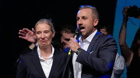 כיצד הימין הקיצוני מנרמל את עצמו