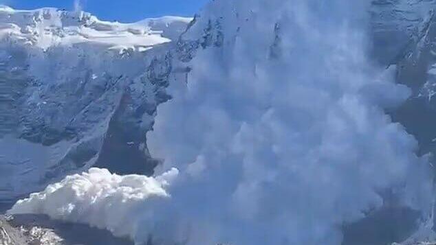 Avalanche caught on camera kills 11 climbers in Russia’s Caucasus, 6 missing