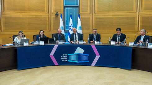 Knesset race takes shape as Eisenkot, Bennett, Winter and Ben Gvir confirm independent runs