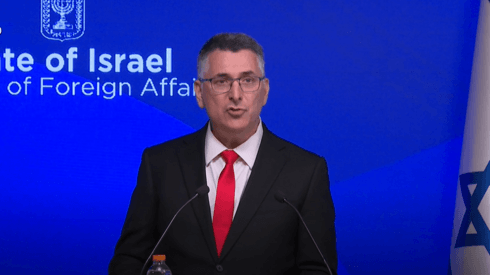 אחרי הסנקציות של בריטניה: אלה צעדי התגובה של ישראל