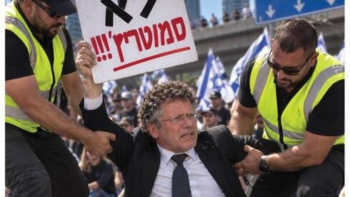 נשיא העליון והיועמ"שית נגררים ברחובות: קמפיין סמוטריץ' - והתוכנית למערכת המשפט