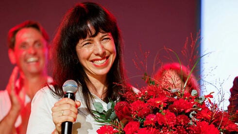 Woman seeking to lead Berlin faces scrutiny over far-left past, Hamas-linked ties