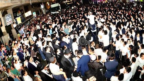 המצעד לכבוד העריקים שנעצרו במקרה - והביקורת: "תהלוכת הבושה של נתניהו"