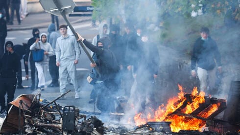 צרפת: עם זינוק בגירעון ושיא בחוב הציבורי, ההפגנות לא צפויות לדעוך בקרוב