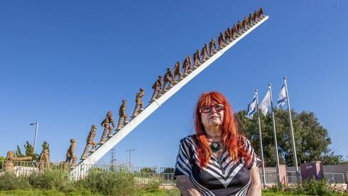 מי יצר את אנדרטת בית ליד? האמנית דורשת 600 אלף שקל: "מחקו את הזהות שלי"