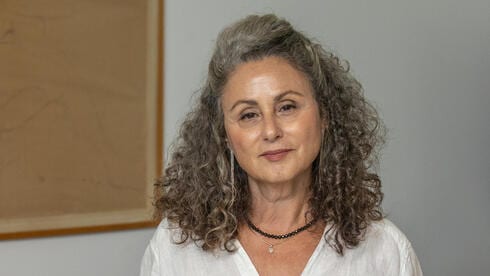 "מה עשיתי רע בזה שהזדקנתי? אז יש לי קמטים. שחקנית צריכה להישאר בגיל שלה"