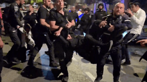 Haredi extremists riot, besiege military police in Modi'in during attempt to arrest draft dodger | Watch