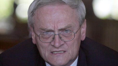 Former German spy chief suspected of spying for Azerbaijan