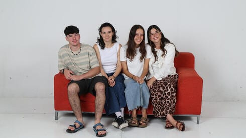 5 מפלגות צמודות בראש, והמפתיעה שעוברת את אחוז החסימה: המנדטים של המצביעים לראשונה