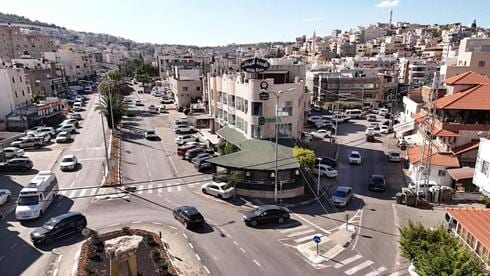 אקמול לחולה פרוטקשן: "אם אתה משלם פעם אחת, הם לא עוזבים אותך כל החיים"