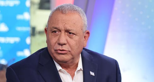 כדי לנצח את הסטטיות המסוכנת, זה מה שאיזנקוט צריך לעשות