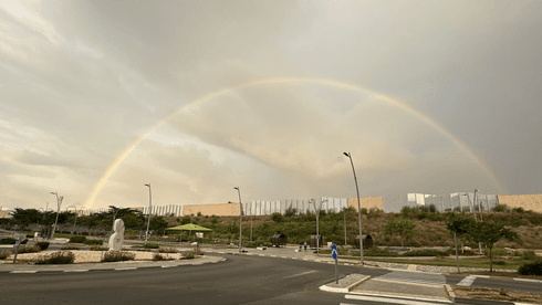 התחזית: מחר ייתכן גשם, בחמישי כבר חם מהרגיל