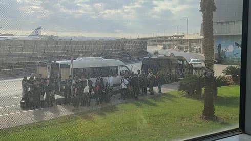 IDF gives detained Chabad students a choice: enlist or face prison